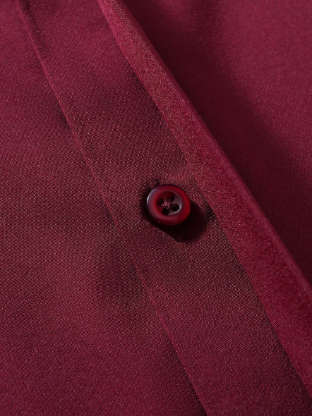 Camisa social masculina de manga comprida Manfinity Mode | Cor sólida, casual de negócios e formal, com botões, confortável para todas as estações, modelagem regular para o escritório e ocasiões casuais, textura suave. Camisa vermelha escura, camisa bordô para homens, camisa social masculina, camisa casual de negócios masculina, camisa marrom masculina. - Image 6