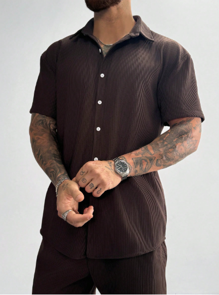 Camisa masculina vintage de malha canelada, manga curta, gola polo, cor marrom lisa com textura, ideal para férias de verão, uso casual e no escritório. Um excelente presente de Natal e Ano Novo para o pai ou marido. - Image 4